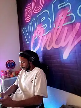 Snapshot of Mikaaa97 chatting on 01-09-26, 06:53 Mikaaa97 online show from 01-09-26, 06:53