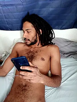 Snapshot of Mikaaa97 chatting on 01-14-26, 01:39 Mikaaa97 online show from 01-14-26, 01:39