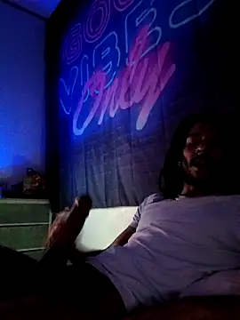 Snapshot of Mikaaa97 chatting on 02-11-26, 03:22 Mikaaa97 online show from 02-11-26, 03:22