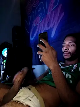 Snapshot of Mikaaa97 chatting on 02-15-26, 02:41 Mikaaa97 online show from 02-15-26, 02:41