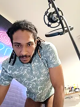 Snapshot of Mikaaa97 chatting on 03-05-26, 02:07 Mikaaa97 online show from 03-05-26, 02:07