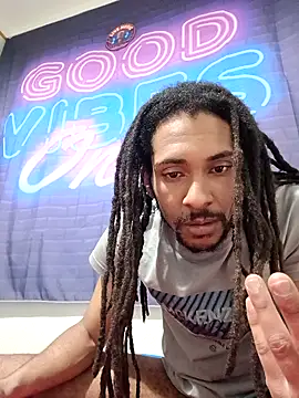 Snapshot of Mikaaa97 chatting on 03-08-26, 02:04 Mikaaa97 online show from 03-08-26, 02:04