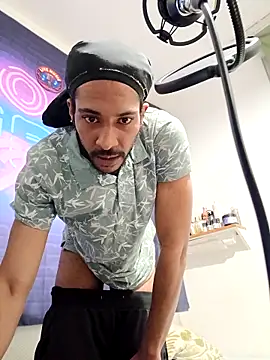 Snapshot of Mikaaa97 chatting on 03-11-26, 12:05 Mikaaa97 online show from 03-11-26, 12:05