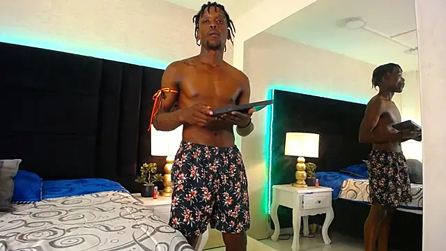 SkylerBigxxx online show from 04-14-26, 04:18