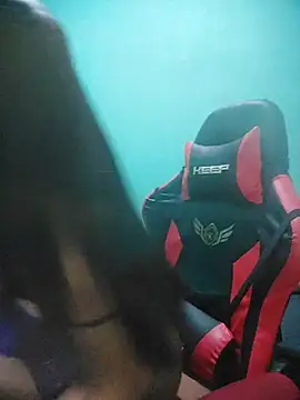 Snapshot of Alyxa_Star chatting on 12-21-25, 03:24 Alyxa Star online show from 12-21-25, 03:24