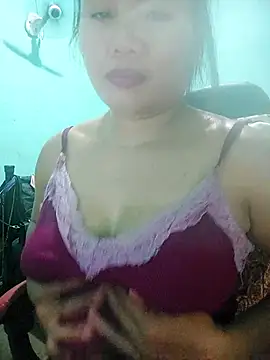 Snapshot of Alyxa_Star chatting on 06-10-26, 01:10 Alyxa Star online show from 06-10-26, 01:10