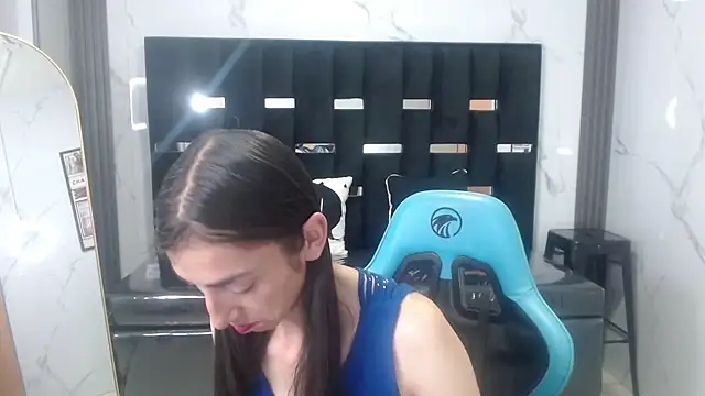 Maily a  online show from 10-08-25, 03:15