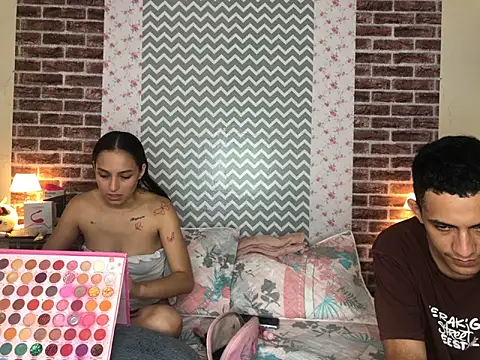 Snapshot of KaMila_M00N chatting on 09-24-25, 03:15 KaMila M00N online show from 09-24-25, 03:15