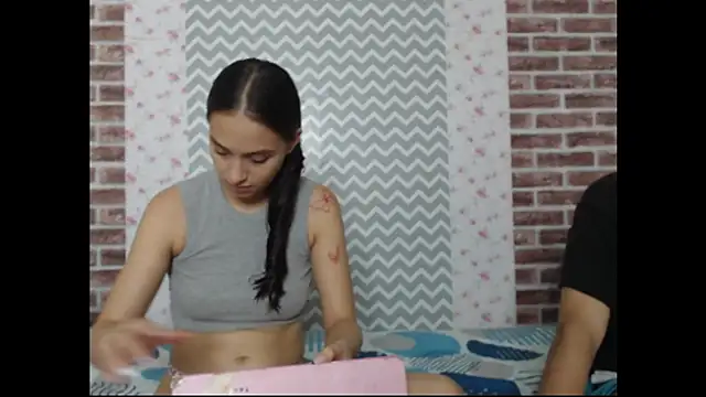 Snapshot of KaMila_M00N chatting on 10-22-25, 03:12 KaMila M00N online show from 10-22-25, 03:12