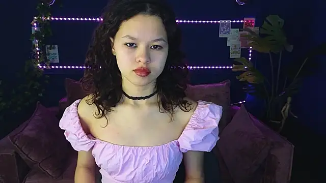 Snapshot of moco_choco chatting on 02-06-26, 01:21 moco choco online show from 02-06-26, 01:21