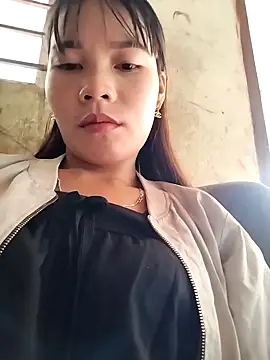 Snapshot of linhkem-cute chatting on 09-30-25, 01:43 linhkem-cute online show from 09-30-25, 01:43