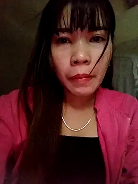 Snapshot of linhkem-cute chatting on 11-18-25, 12:49 linhkem-cute online show from 11-18-25, 12:49