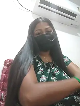 Snapshot of TAMIL_AMMUKUTTYY chatting on 11-19-25, 04:51 TAMIL AMMUKUTTYY online show from 11-19-25, 04:51