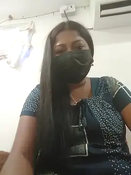 Snapshot of TAMIL_AMMUKUTTYY chatting on 11-24-25, 08:14 TAMIL AMMUKUTTYY online show from 11-24-25, 08:14