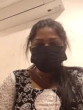 Snapshot of TAMIL_AMMUKUTTYY chatting on 12-22-25, 06:27 TAMIL AMMUKUTTYY online show from 12-22-25, 06:27