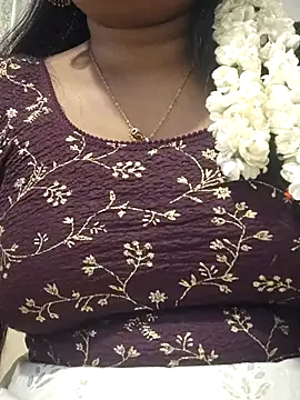 Snapshot of TAMIL_AMMUKUTTYY chatting on 02-25-26, 06:50 TAMIL AMMUKUTTYY online show from 02-25-26, 06:50