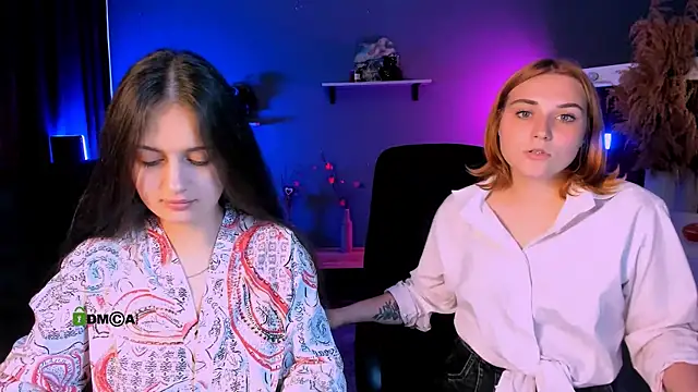 Snapshot of casey_meow_ chatting on 09-19-25, 05:53 casey meow online show from 09-19-25, 05:53