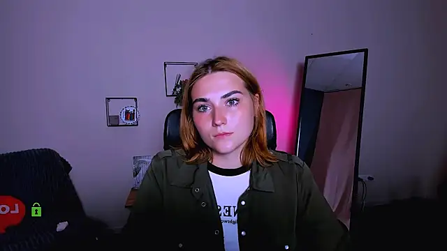 Snapshot of casey_meow_ chatting on 09-26-25, 12:53 casey meow online show from 09-26-25, 12:53