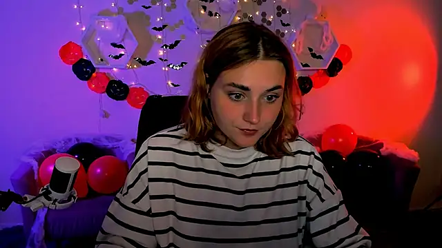 Snapshot of casey_meow_ chatting on 10-27-25, 09:46 casey meow online show from 10-27-25, 09:46