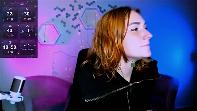 Snapshot of casey_meow_ chatting on 11-10-25, 09:52 casey meow online show from 11-10-25, 09:52