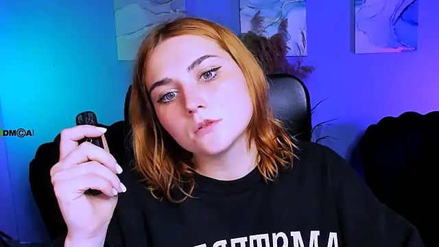 Snapshot of casey_meow_ chatting on 11-22-25, 11:09 casey meow online show from 11-22-25, 11:09