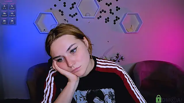 Snapshot of casey_meow_ chatting on 11-30-25, 10:08 casey meow online show from 11-30-25, 10:08