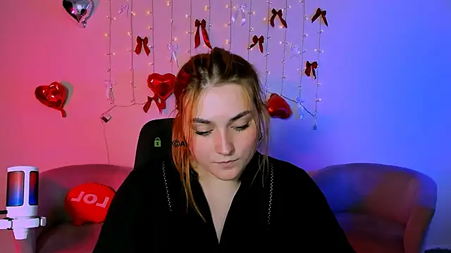 casey meow  online show from 05-19-26, 08:53