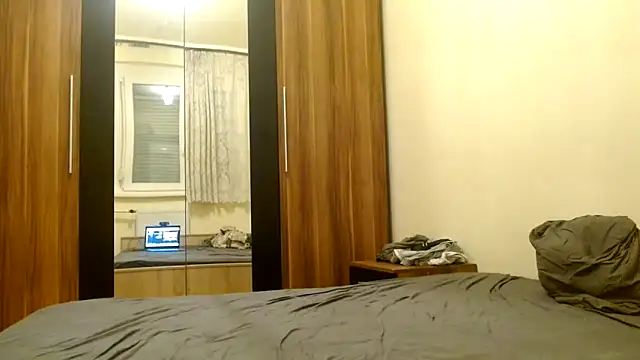 Snapshot of Squirtybaby0229 chatting on 11-19-25, 05:13 Squirtybaby0229 online show from 11-19-25, 05:13