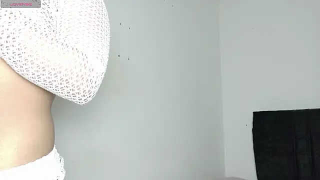 Snapshot of Natashaparker__ chatting on 01-13-26, 08:25 Natashaparker online show from 01-13-26, 08:25