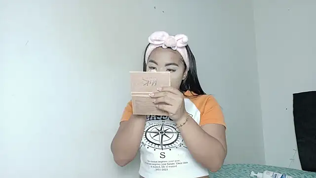 Snapshot of Natashaparker__ chatting on 03-02-26, 08:15 Natashaparker online show from 03-02-26, 08:15