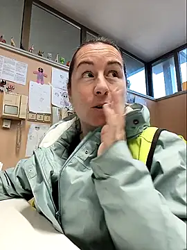 Snapshot of bichota85 chatting on 12-01-25, 11:59 bichota85 online show from 12-01-25, 11:59