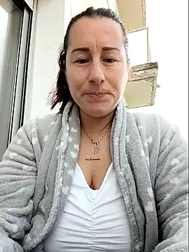 Snapshot of bichota85 chatting on 02-04-26, 10:43 bichota85 online show from 02-04-26, 10:43