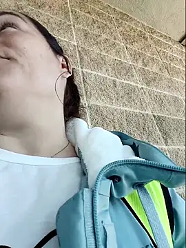 Snapshot of bichota85 chatting on 03-16-26, 11:25 bichota85 online show from 03-16-26, 11:25