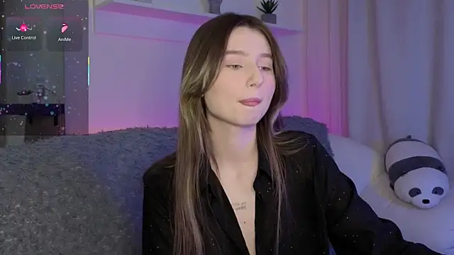 Snapshot of _Lua__ chatting on 01-05-26, 05:27 Lua online show from 01-05-26, 05:27