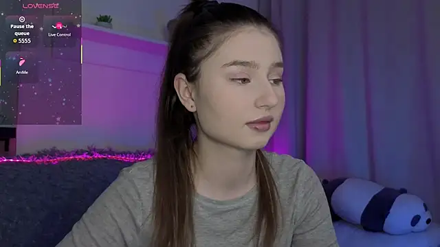 Snapshot of _Lua__ chatting on 02-20-26, 11:27 Lua online show from 02-20-26, 11:27