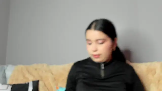 Snapshot of LunaWiill_ chatting on 02-13-26, 08:05 LunaWiill online show from 02-13-26, 08:05