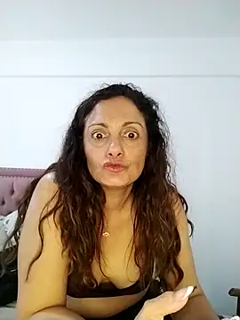 Snapshot of dulcefanny chatting on 09-18-25, 06:10 dulcefanny online show from 09-18-25, 06:10