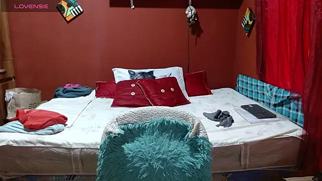 Sasharosee2 online show from 11-26-25, 01:23