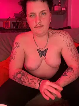 Snapshot of captaine_pioupiou chatting on 11-04-25, 07:57 captaine pioupiou online show from 11-04-25, 07:57