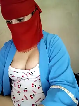 Snapshot of Sousou-24 chatting on 11-25-25, 01:11 Sousou-24 online show from 11-25-25, 01:11