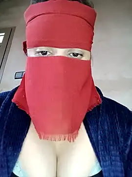 Snapshot of Sousou-24 chatting on 12-14-25, 12:43 Sousou-24 online show from 12-14-25, 12:43