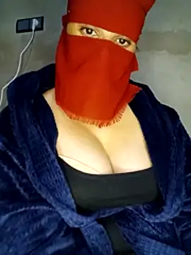 Snapshot of Sousou-24 chatting on 12-18-25, 01:00 Sousou-24 online show from 12-18-25, 01:00