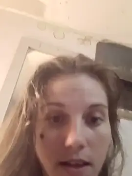 Snapshot of cicithtbitch chatting on 10-05-25, 10:29 cicithtbitch online show from 10-05-25, 10:29