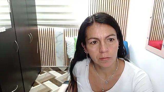 camilavargas  online show from 05-23-26, 08:13