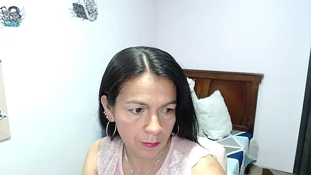 camilavargas  online show from 07-28-26, 06:20