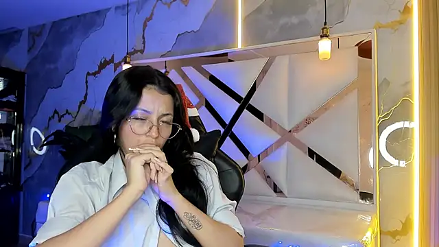 Snapshot of sophiadoll_tf chatting on 12-18-25, 08:37 sophiadoll tf online show from 12-18-25, 08:37