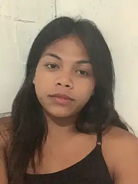 kynthy bitchy online show from 10-27-25, 10:08