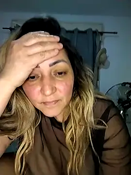 Lunita86 online show from 10-31-25, 02:34