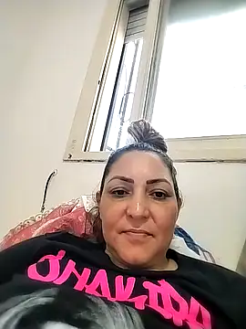 Lunita86 online show from 12-21-25, 10:28