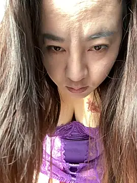 Snapshot of Kayla-love chatting on 11-08-25, 12:44 Kayla-love online show from 11-08-25, 12:44